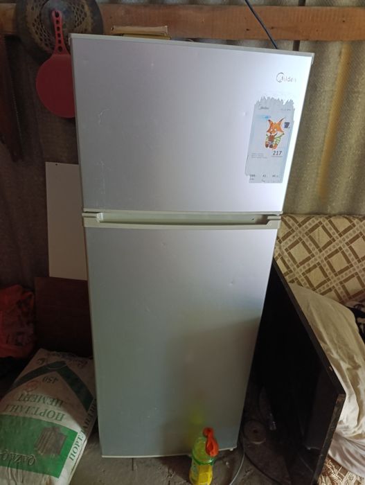Холодильник 30000