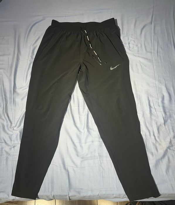 Pantaloni de trening Nike noi