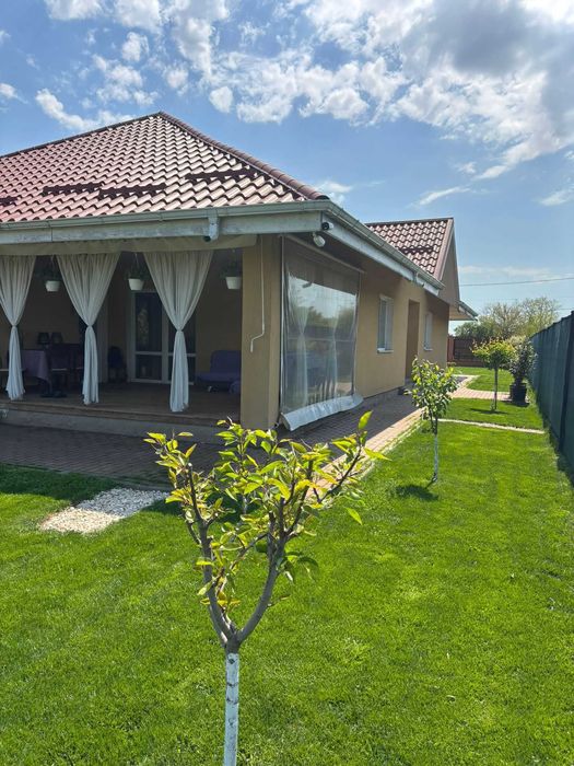Casă 4 camere, teren 1000 mp,  | aer curat, lac și pădure | 20 min de București