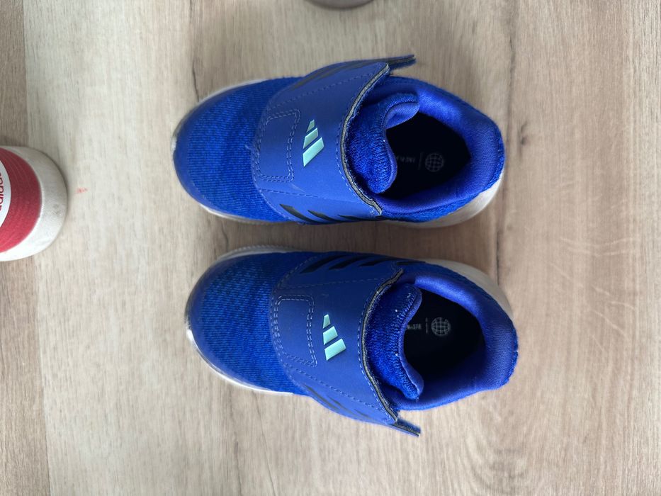 маратонки Adiddas/Nike/21/22 номер