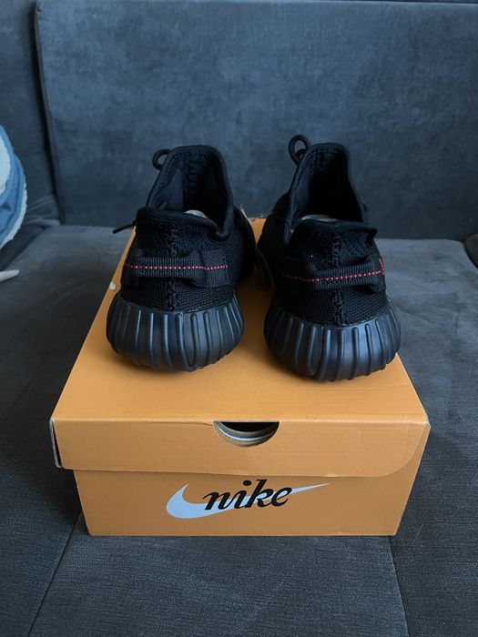 Yeezy 350 V2 Bred (Adidas, Nike, Air Force)