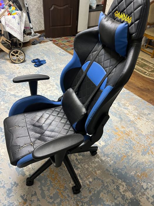 Продам игровое-компьтерное кресло