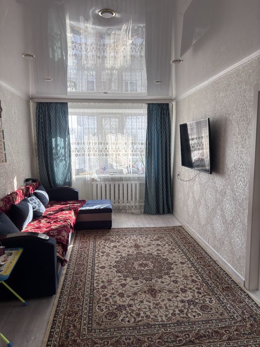 Продам трехкомнатную квартиру