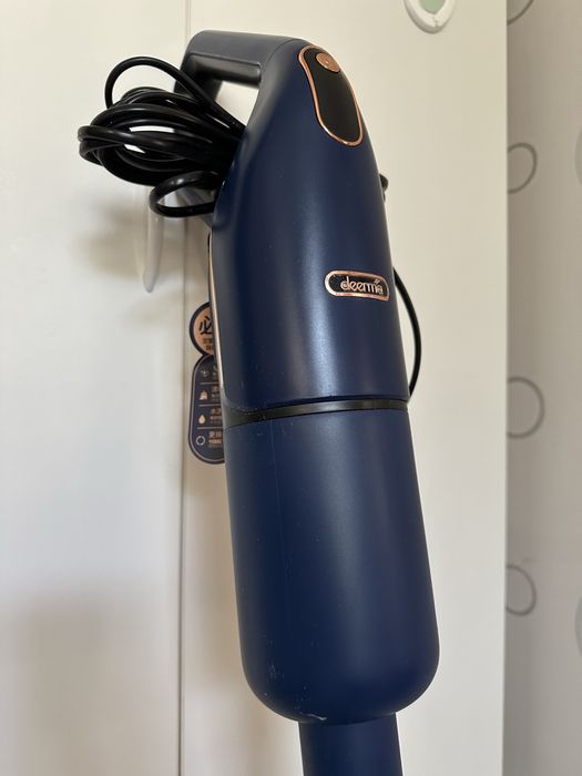 Продаётся вертикальный пылесос Deerma dx1000