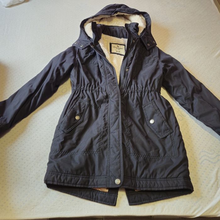 Яке парка Abercrombie.
Цена 40 лв.