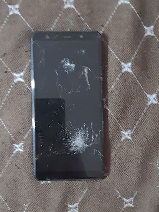 Телефон на разбор