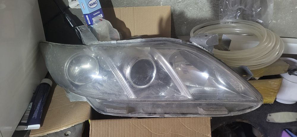 Продам фару камри 40