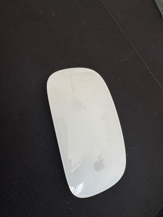 Mouse Apple Magic + suport si mousepad