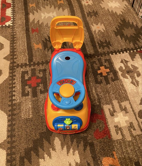 Продам машинку и ослика