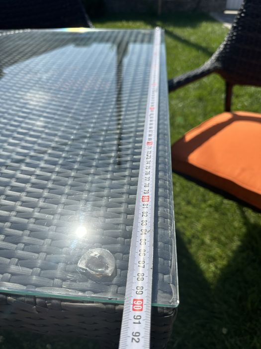 Ротанговый стол и стулья