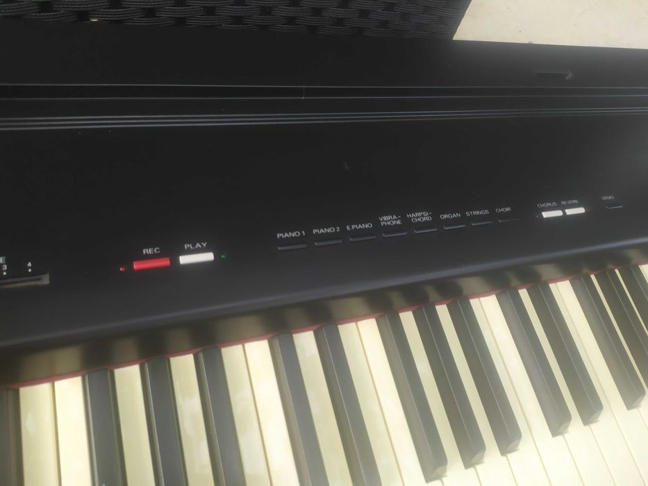 Дигитално пиано Roland EP-9e -88 keys