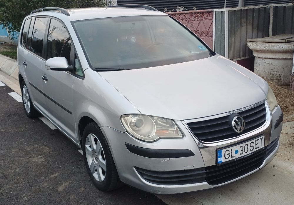 VOLKSWAGEN Touran 2008 — imagine 3
