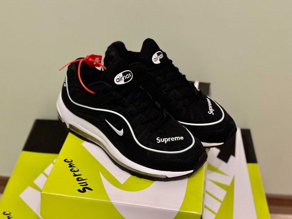 Nike Air Max 98 Supreme - Черно и бяло, размери 41, 42, 43