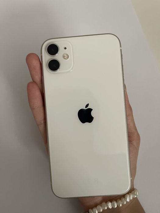 iPhone 11 в отличном состоянии.