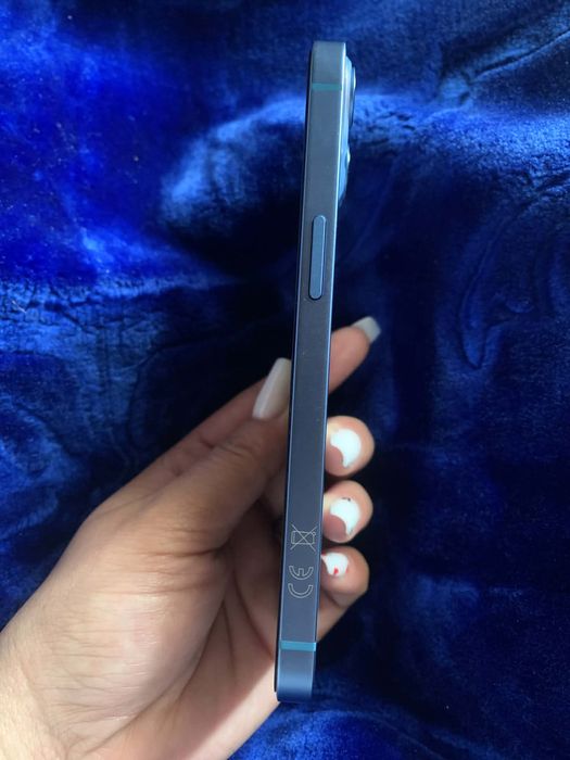 Vand iphone 13 blue Urgent!!