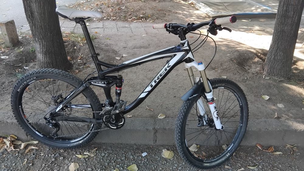 Trek Remedy 8 (Вече с чисто нови гуми и накладки)