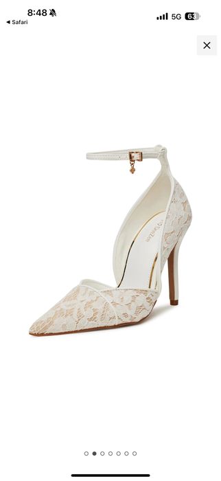 НОВИ бели дантелени обувки на ток DeeZee сватбени