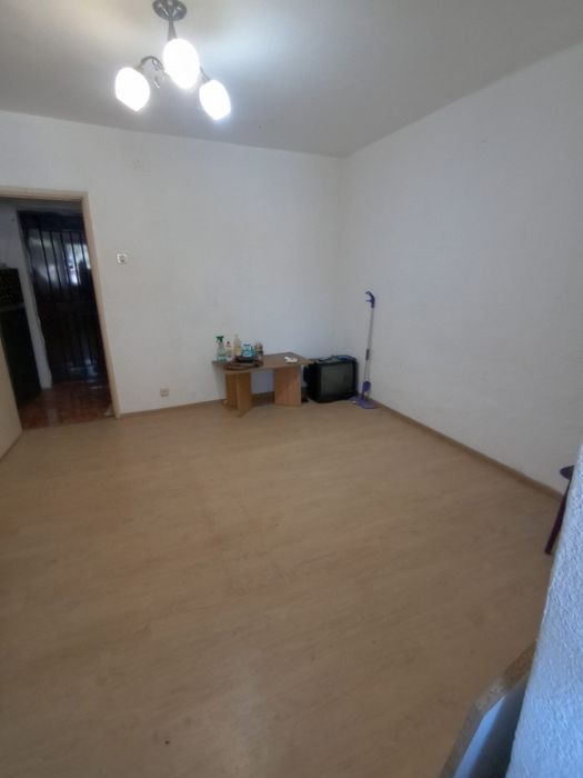 Vand Garsoniera  Craiova