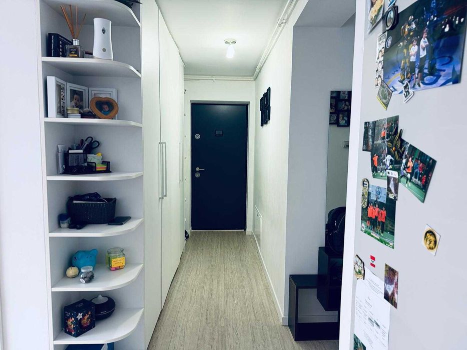 Apartament 3 camere de vanzare
