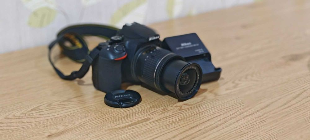 Фотоапарат Nikon D3500