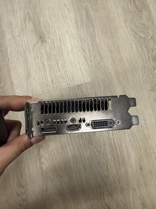 Vand/schimb Placa video ASUS GeForce GTX 1050 Ti 4GB GDDR5 128bit