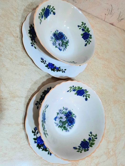 Тарелки большие 4 шт