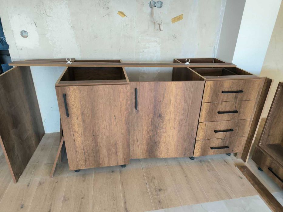 Подарявам ново обзавеждане за кухня и дрешник