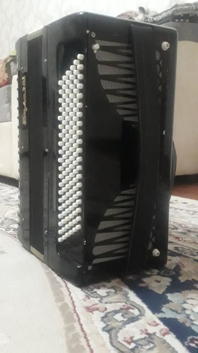 Баян сатылады Тула 201