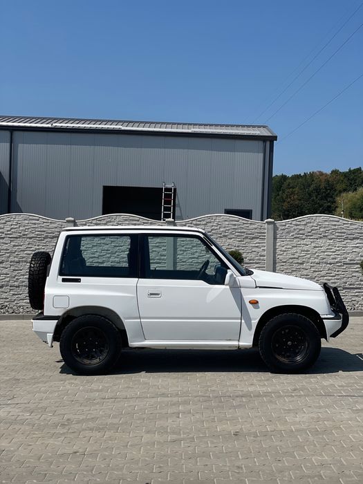 Suzuki Vitara JLX 1.6 4x4 – Raptor – Revopsită Integral – Stare Foarte Bună