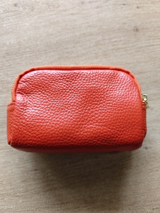 Мини портмонета с три отделения от естествена кожа