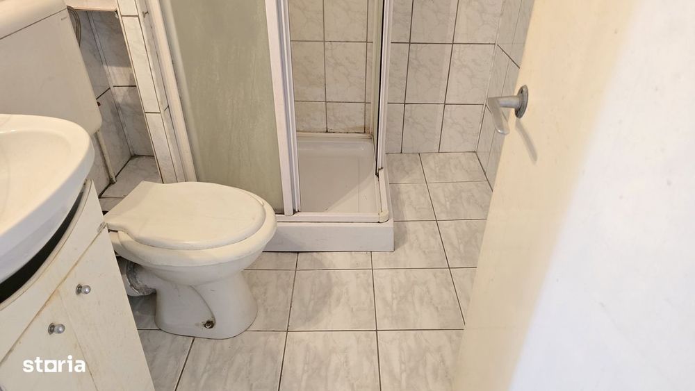 Vand apartament 4 camere dec. Deva,  22 Decembrie et 5, bloc de 6 et