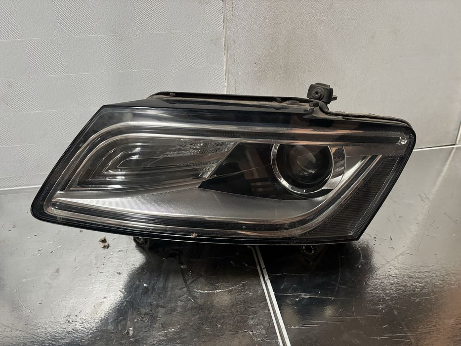 Ляв фар Audi Q5