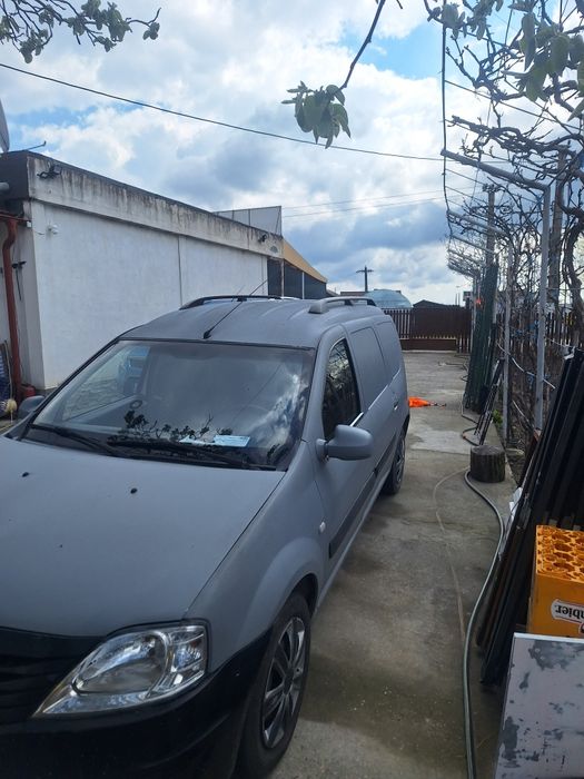 Vând sau schimb cu  platformă sau duba mai mare