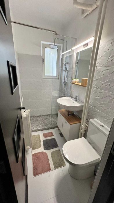 Vand Apt 3 Camere, etaj 1- zona Valea rosie