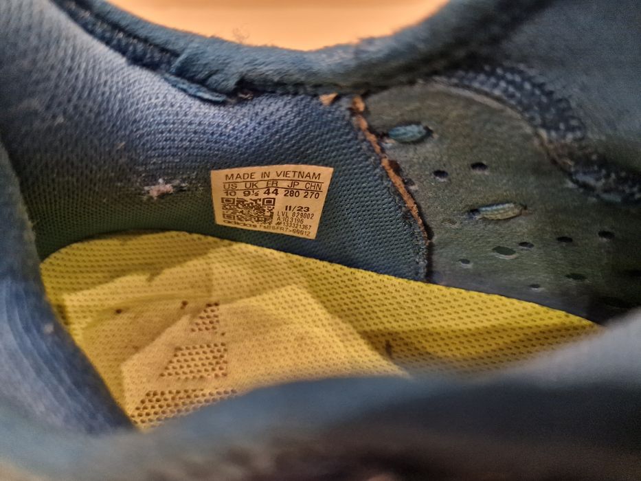 Adidas Stabil Next Gen 44 номер маратонки