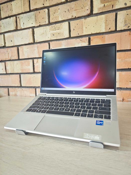 HP EliteBook 830 G8