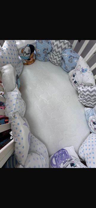 Продам детскую кроватку