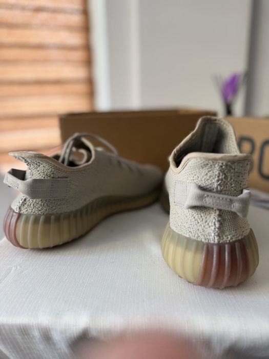 Adidasi yeazzy 350