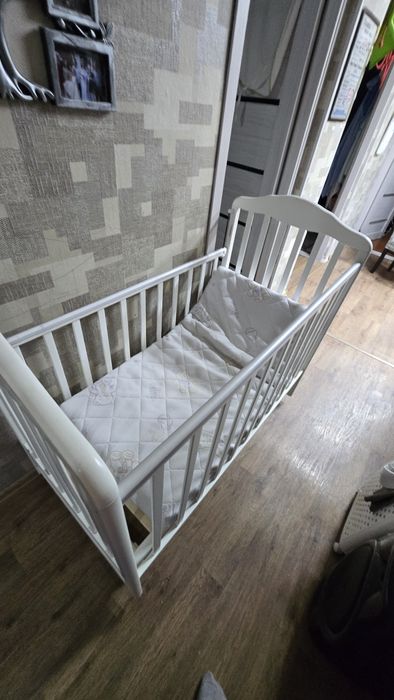 Продадим детскую кроватку