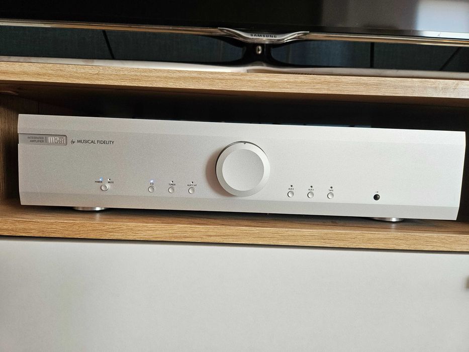 Усилвател Musical Fidelity m2si