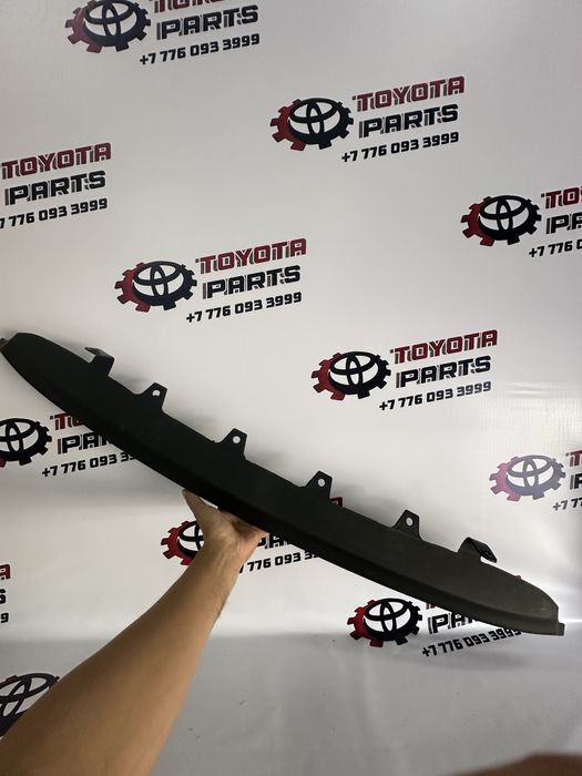 Задние бампера оригинал Тойота Камри 50-55