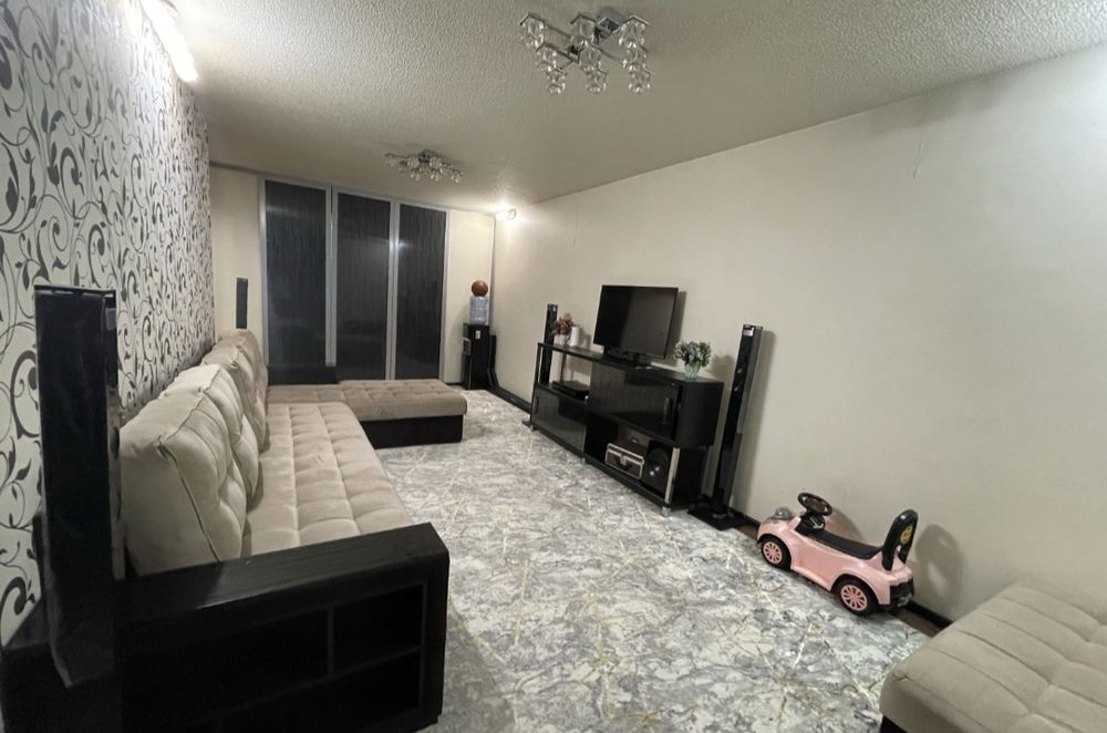 Продается 3/2/5 на м-ве Ялангач (Ориентир магазин Чимган)