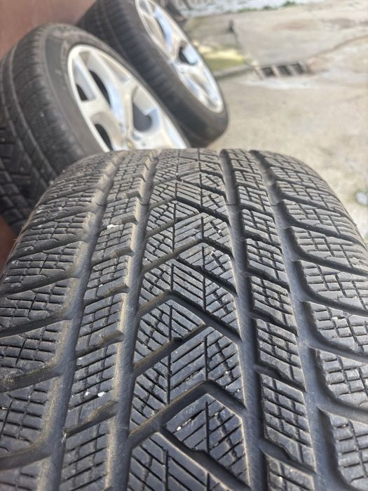 Зимни гуми и джанти 20инча Спорт Пакет за BMW-X6,X5 2008г.-2014г.