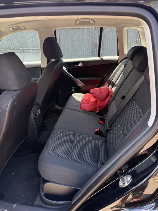 VOLKSWAGEN Touran 0 — imagine 5