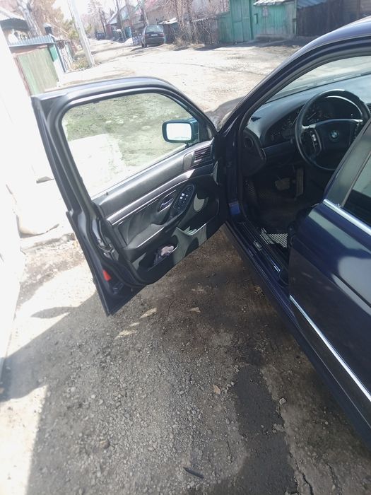 Продам BMW в хорошем состоянии