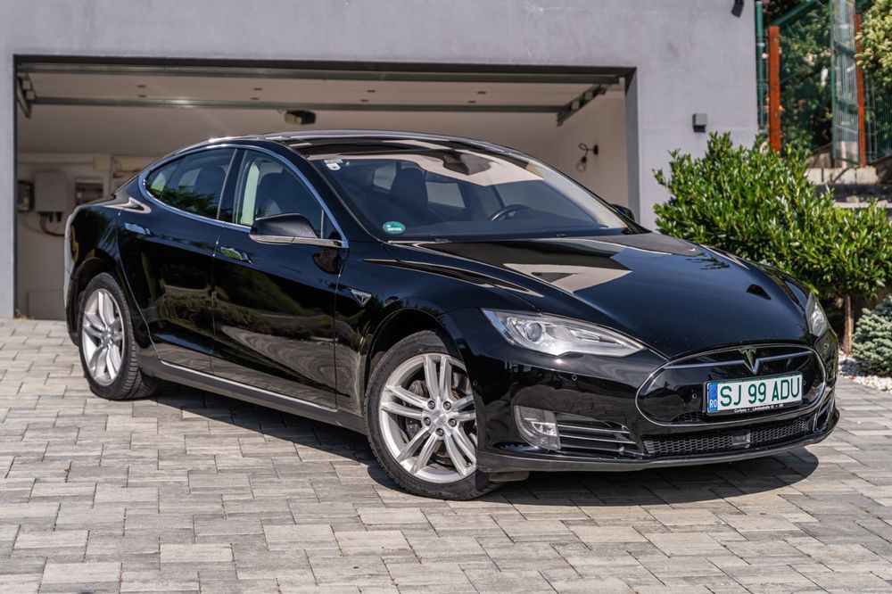 TESLA Model S 2015 — imagine 8
