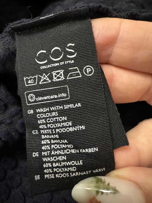 Pardesiu COS, mărime XS.