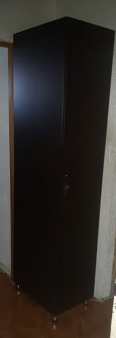 Продам мебель. Прихожая - комплект.