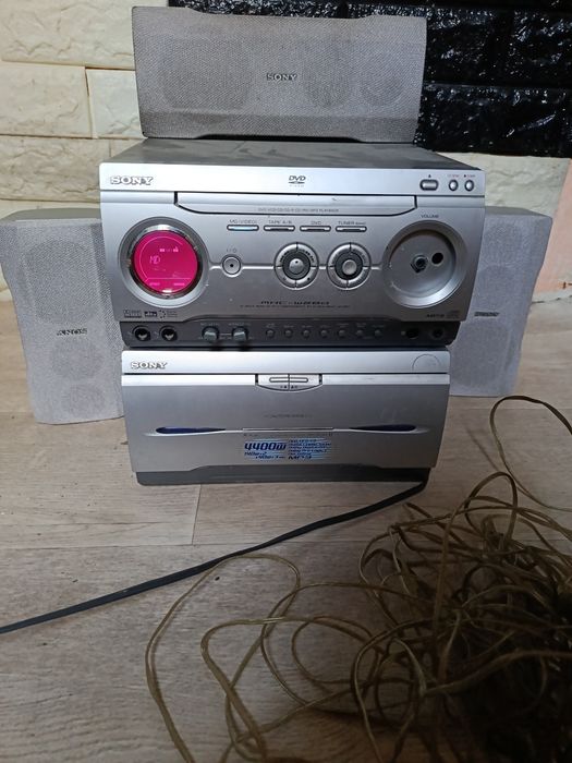 Продам музыкальный центр Sony
