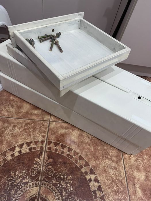 Продам срочно качественный стол